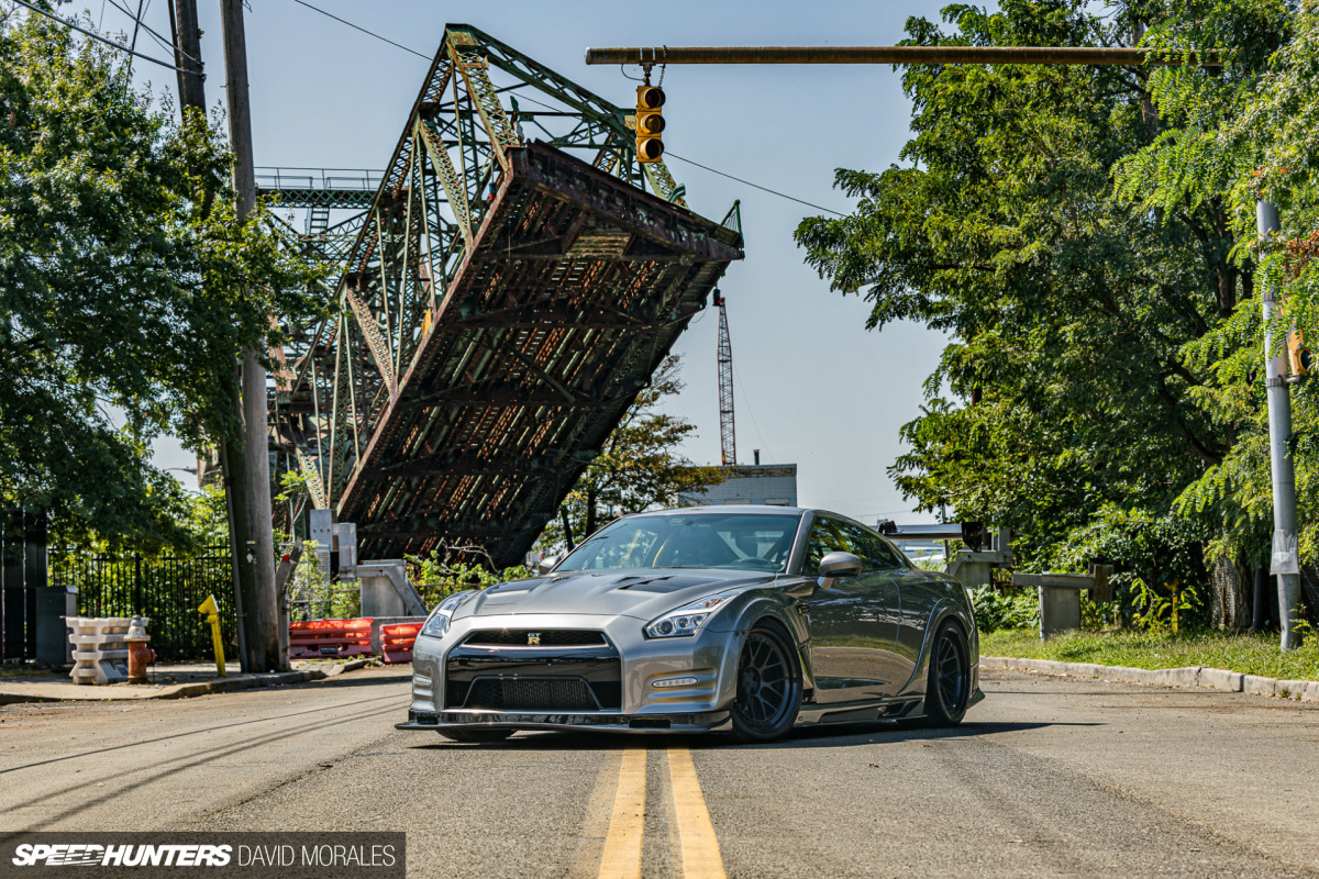 R35pect R35 GTR Hommage Boost Tuner Godzilla' Water Bottle