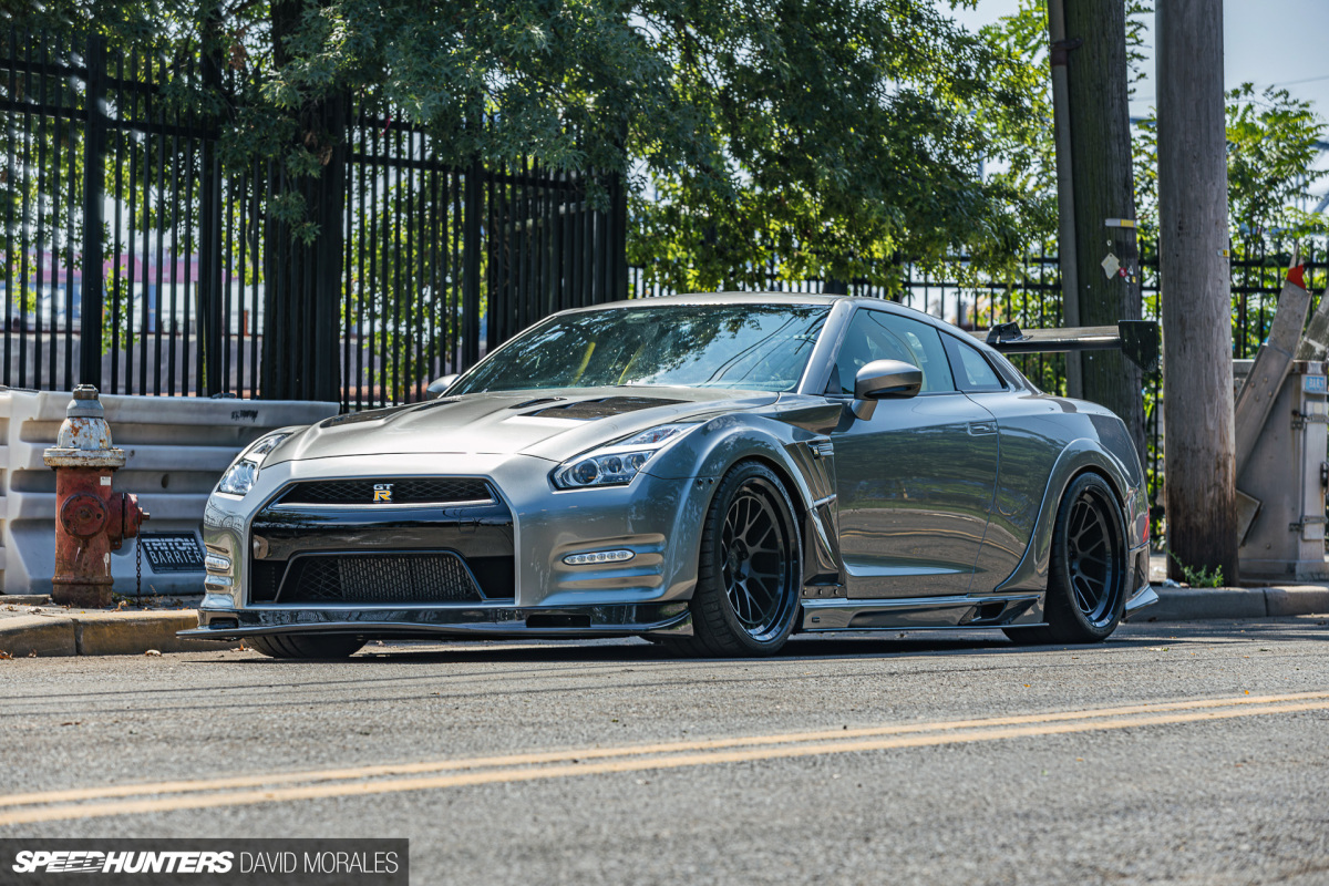 R35pect R35 GTR Hommage Boost Tuner Godzilla' Water Bottle