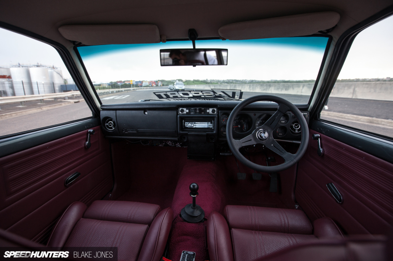 Datsun 1600 Wagon-8289