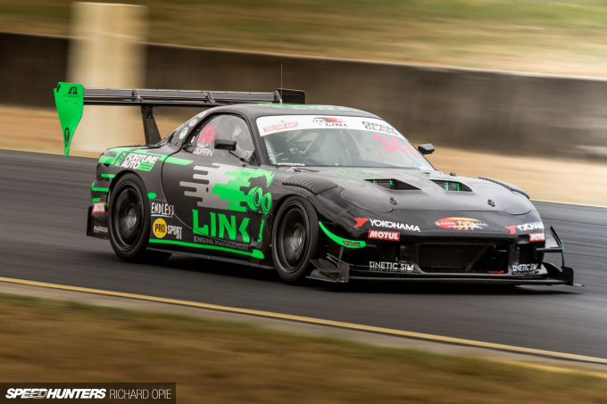 Crowd Pleasing 101: 3 Rotor Racing's RX-7 - Speedhunters