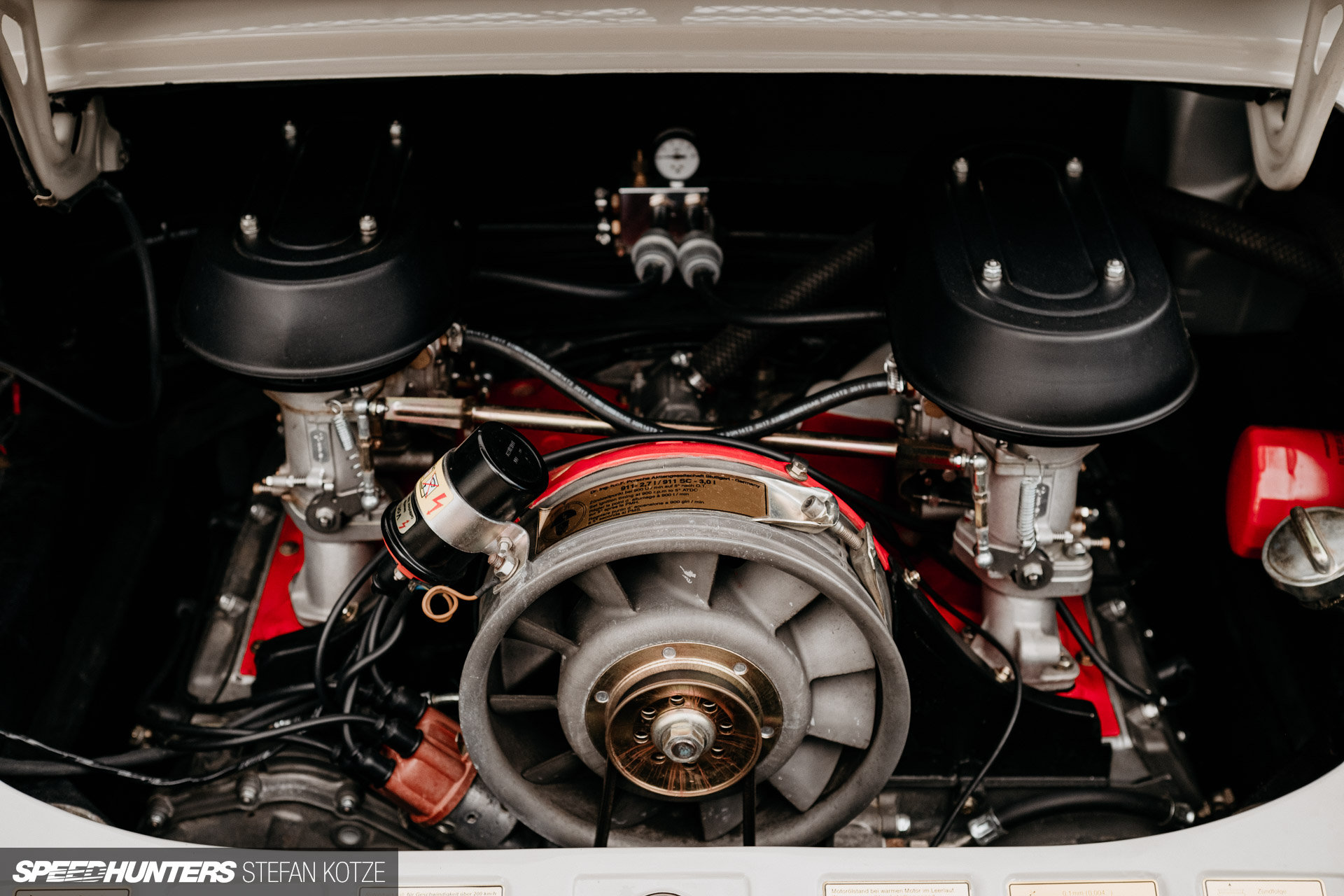 Two Ways To 912 - Speedhunters