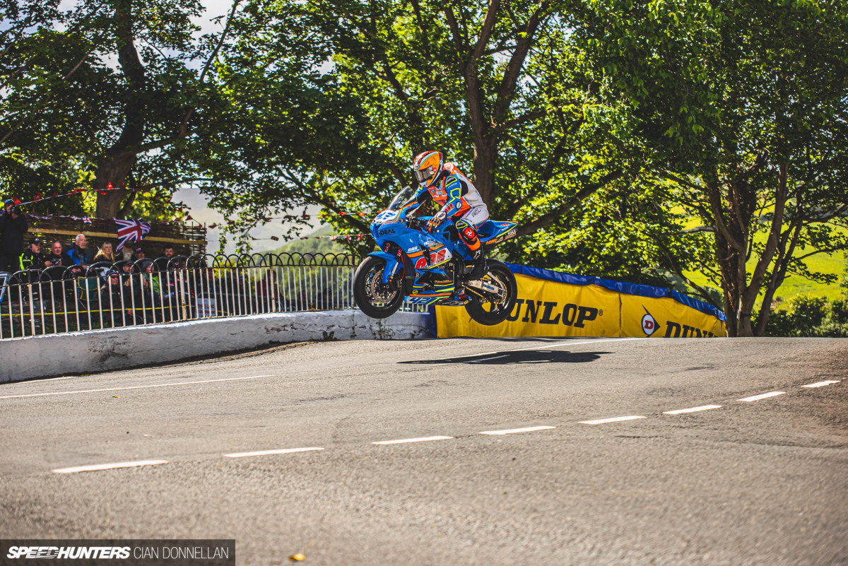 Isle_of_Man_TT_on_Speedhunters_Pic_By_Cian_Don (117)