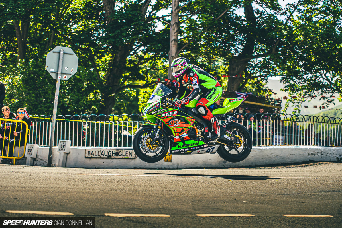 Isle_of_Man_TT_on_Speedhunters_Pic_By_Cian_Don (118)