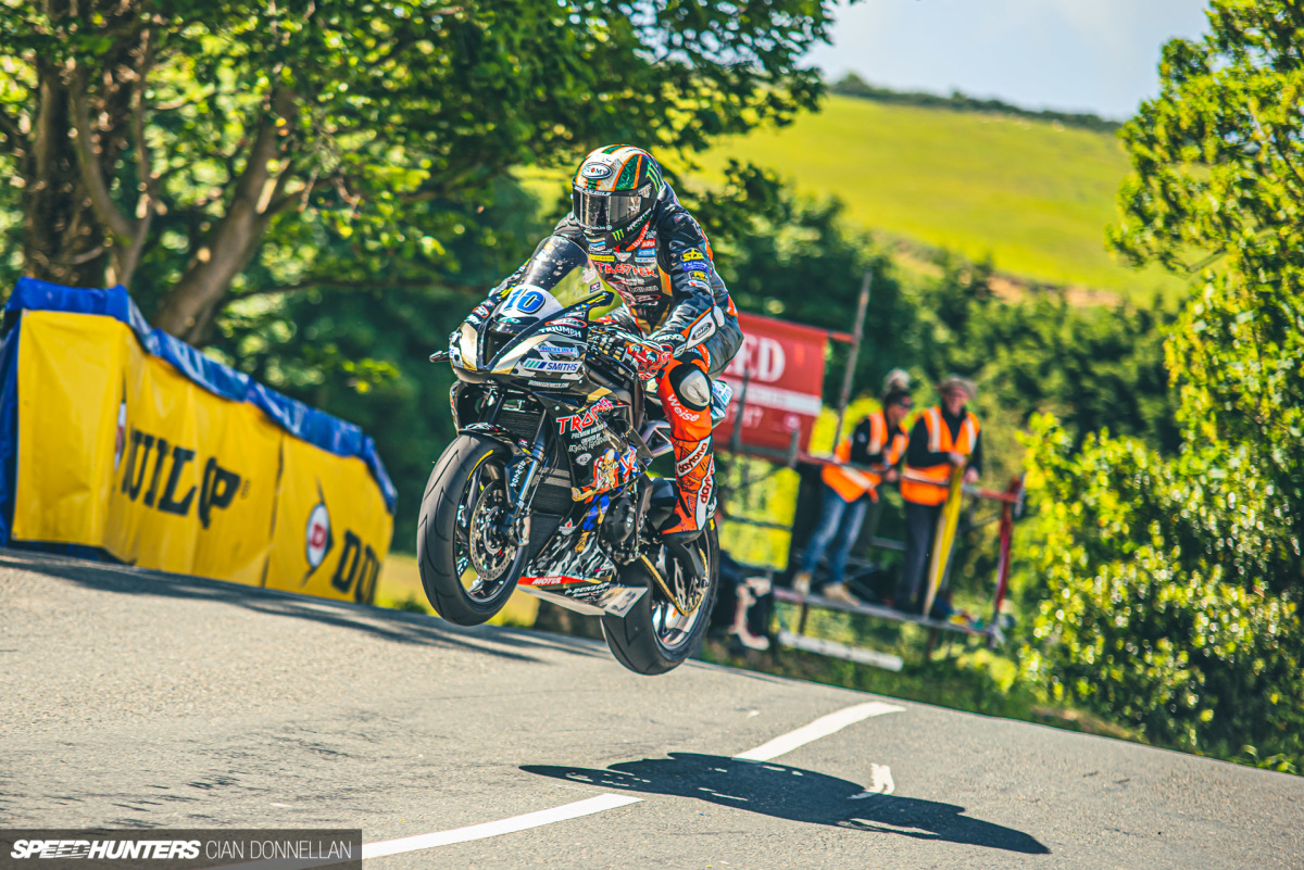 Isle_of_Man_TT_on_Speedhunters_Pic_By_Cian_Don (122)