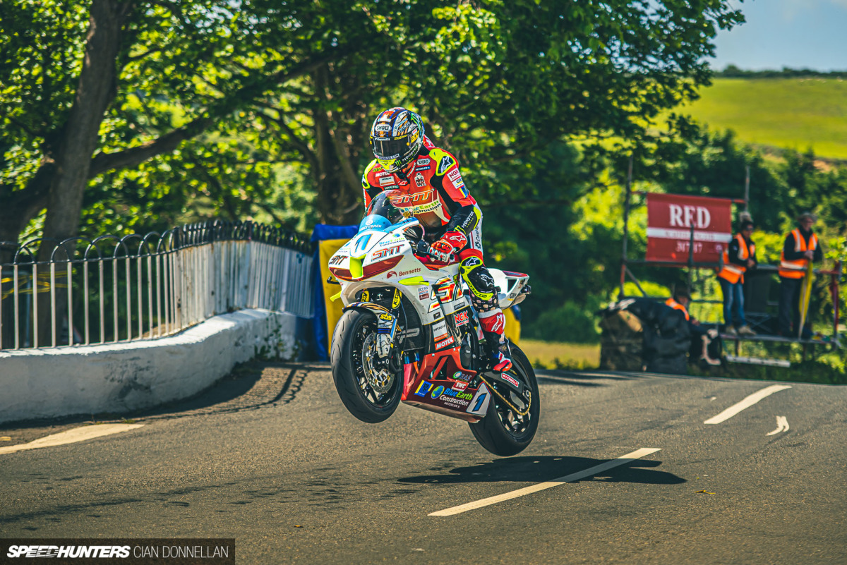 Isle_of_Man_TT_on_Speedhunters_Pic_By_Cian_Don (123)