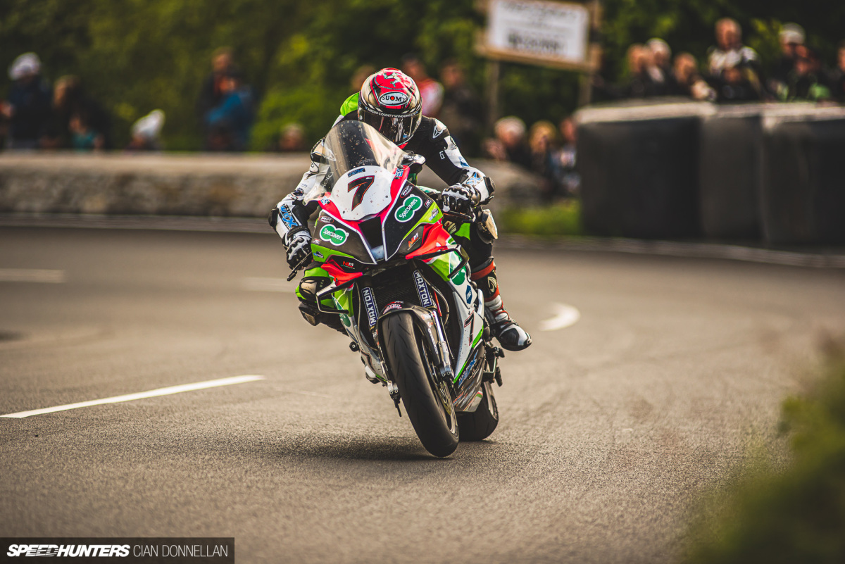 Isle_of_Man_TT_on_Speedhunters_Pic_By_Cian_Don (146)