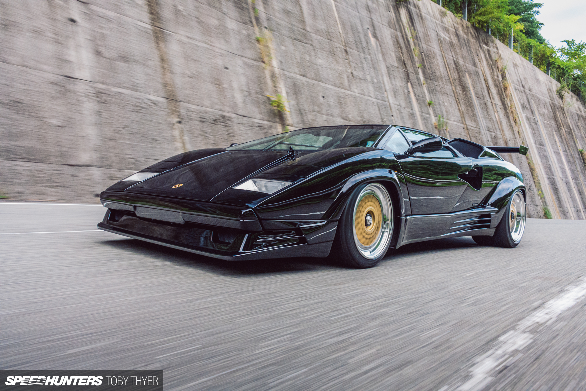 Bagged Bull: Madlane's 25th Anniversary Countach - Speedhunters